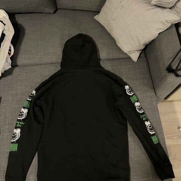 Paramore Concert Hoodie - Running Out of Time NWOT - Picture 4 of 6